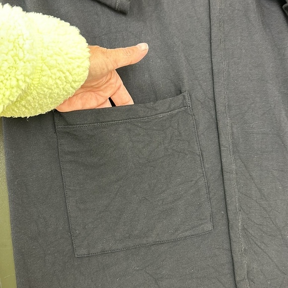 Susan Graver Weekend Black Long Line Open Cardigan Size Med Pockets Soft Lounge - Picture 5 of 12